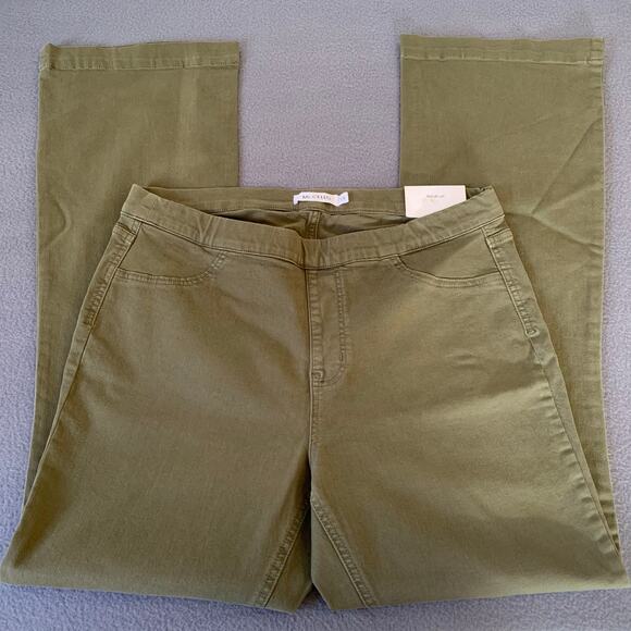 NWT Ms Cello Deluxe Comfort Stretch Olive Green Mid rise Pull On Flare Jeans 1X - Picture 1 of 8
